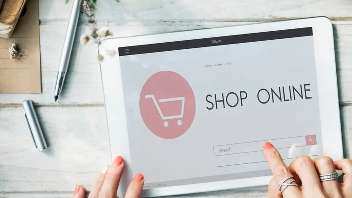 Tablette affichant une boutique en ligne